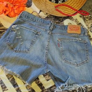 Levi's Cutoff Distressed Boyfriend Jean Shorts 34